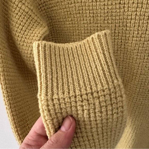 Sz S Aritzia WILFRED FREE Merino Wool Sweater *fits more like xs - Picture 2 of 6